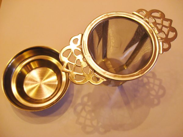 Filtre permanent en inox et son support - en aparthé